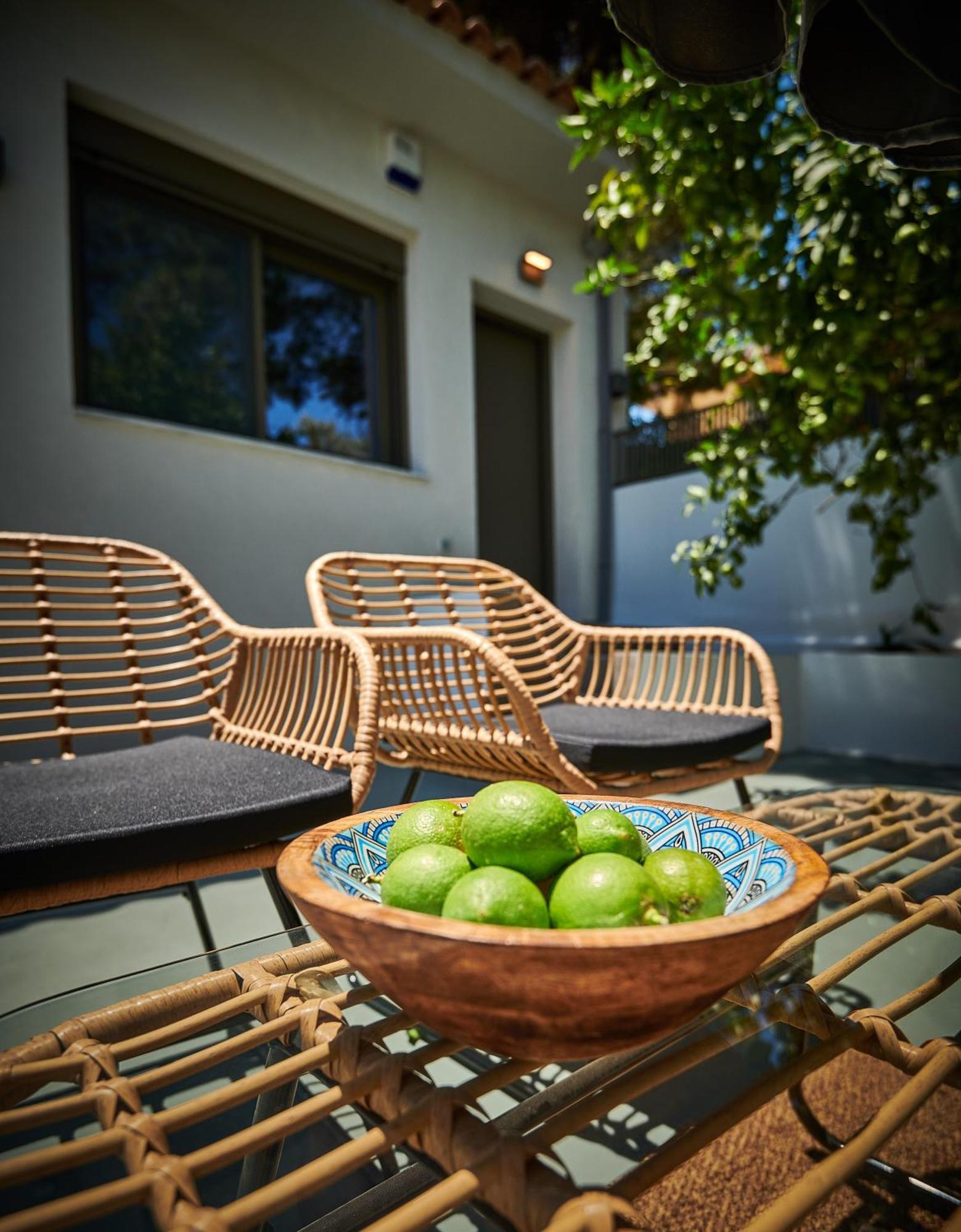 Апартаменти The Lemon House Артеміда Екстер'єр фото